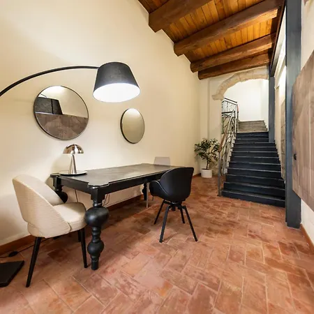 Deluxe In Palazzo Storico - Centro - Calvi Sassari